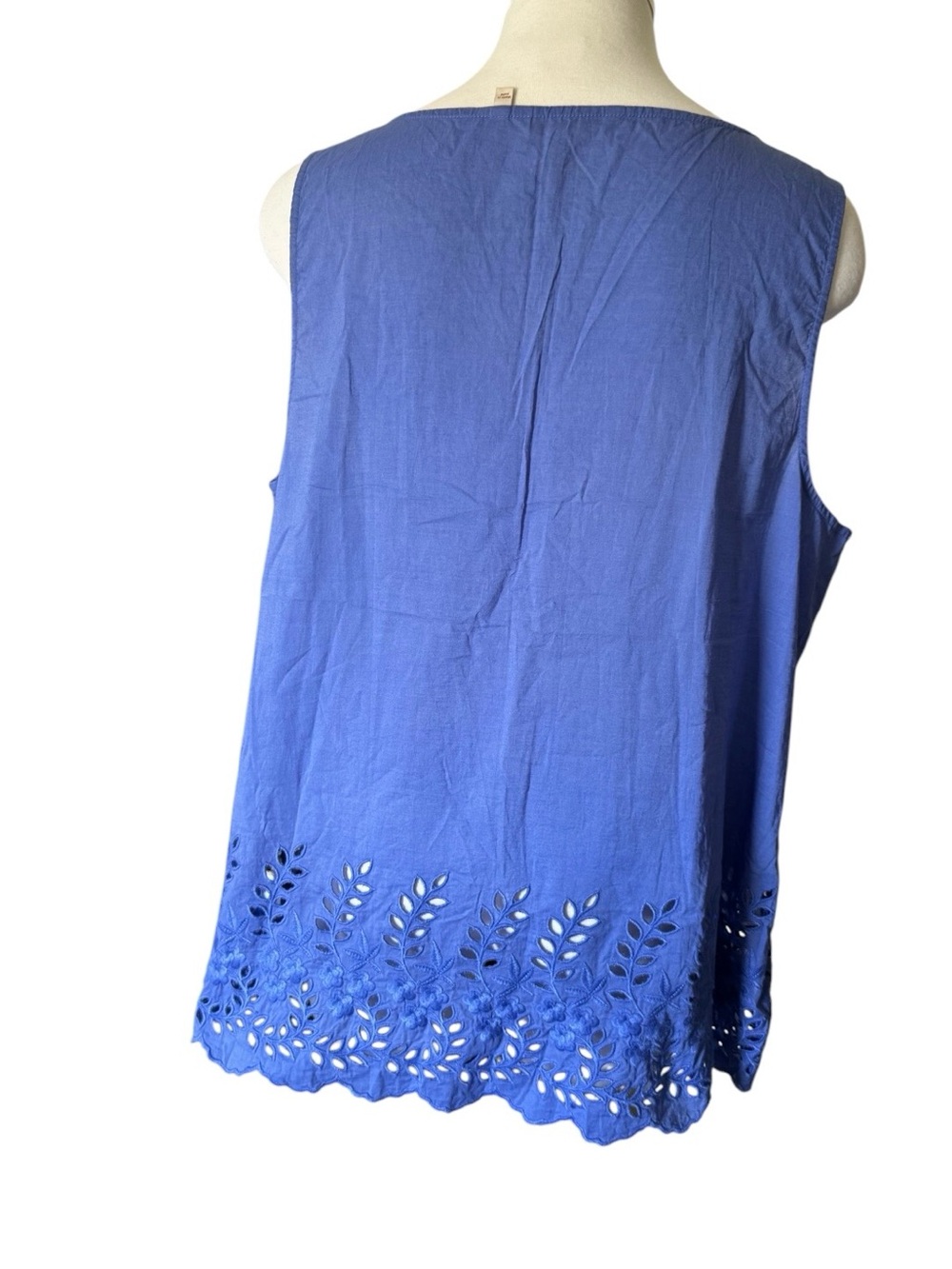 Soft Surroundings Periwinkle V-Neck Eyelet Tank - Picture 2 of 10